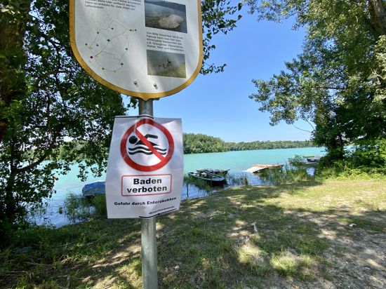 Baggersee Fuchs & Gros in Eggenstein wegen Bakterien im Wasser gesperrt, Bild vom 21.7.2021
