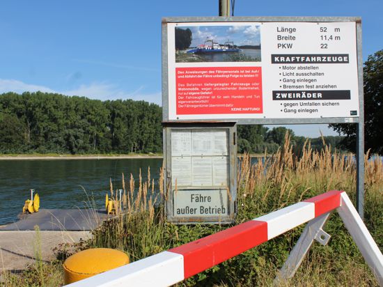 Fähranlager Leopoldshafen mit Hinweisschild