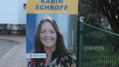 Wahlplakat von Karin Schroff