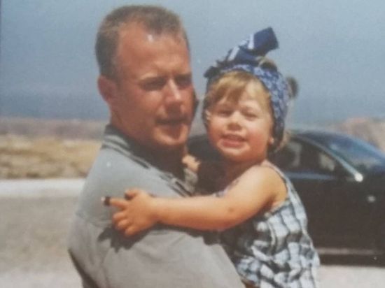 Klaus Bothe (links) starb am 11. September 2001 als Passagier eines Flugzeuges im World Trade Center, hier mit Tochter Lara