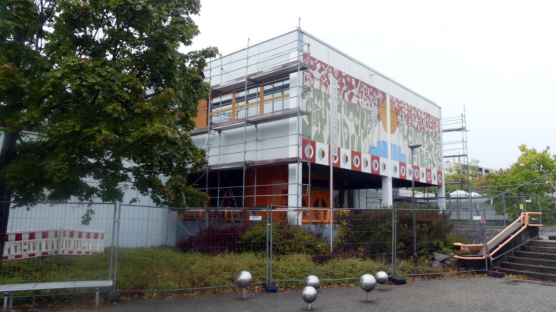 Großprojekt in der Endphase: Der Haushaltsentwurf von Linkenheim-Hochstetten verzeichnet nochmals höhere Investitionen in Umbauten und Sanierungen im Schulzentrum Linkenheim.