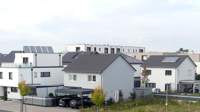 Gebäude mit Photovoltaikanlagen