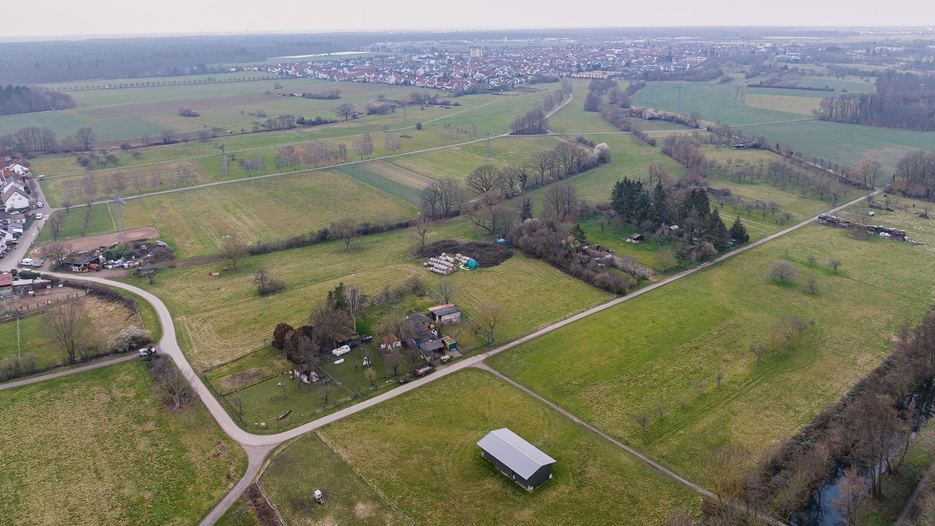 Das Landschaftsschutzgebiet „Blankenlocher Wiesen“ auf einem Luftbild.