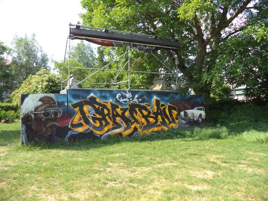 Der Graubau lädt bei seinen Graffiti-Aktionen, wie jüngst beim Red-Horse-Festival, auch echte Könner der Szene ein.