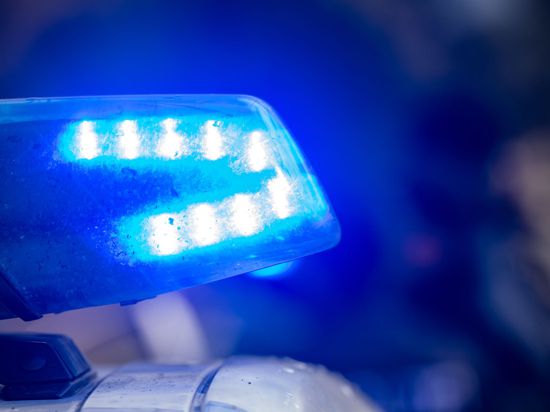 Die Polizei in Hanau fand ein totes Mädchen und einen schwer verletzten Jungen.