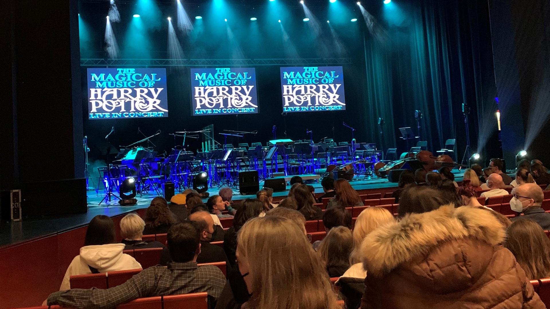 Konzerthaus Karlsruhe: Konzert „The Magical Music of Harry Potter“ wird wegen eines Corona-Falls im Ensemble abgesagt, nachdem das Publikum vergeblich gewartet hat. 17.03.2022