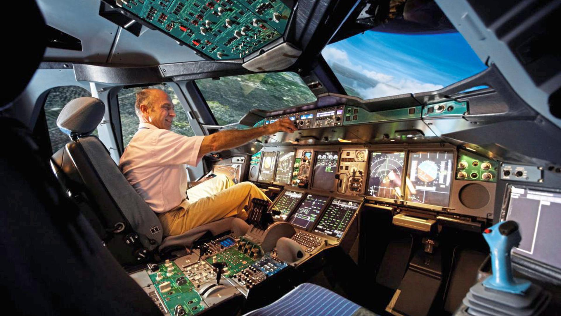 Willkommen an Bord: Wer diesmal richtig rät und gewinnt darf sich bei der Lufthansa in Frankfurt im Flugsimulator erproben.