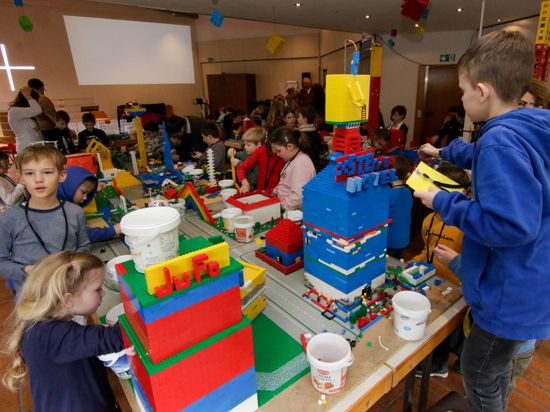 Lego-Tage im Rahmen des Kinderbibeltages der evangelischen Kirchengemeinde Rheinstetten.
