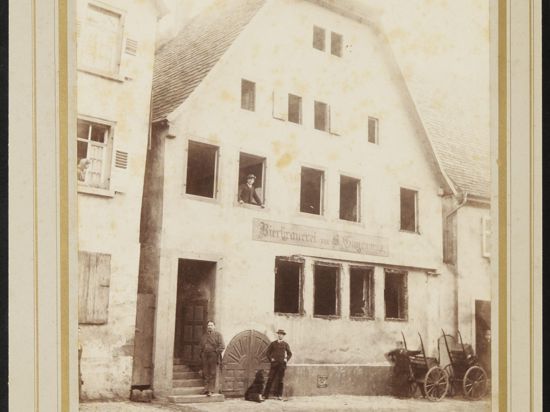 Die Aufnahme ist mindestens 133 Jahre alt. Das Haus wurde bereits 1891 vollständig abgetragen und durch einen Neubau ersetzt.