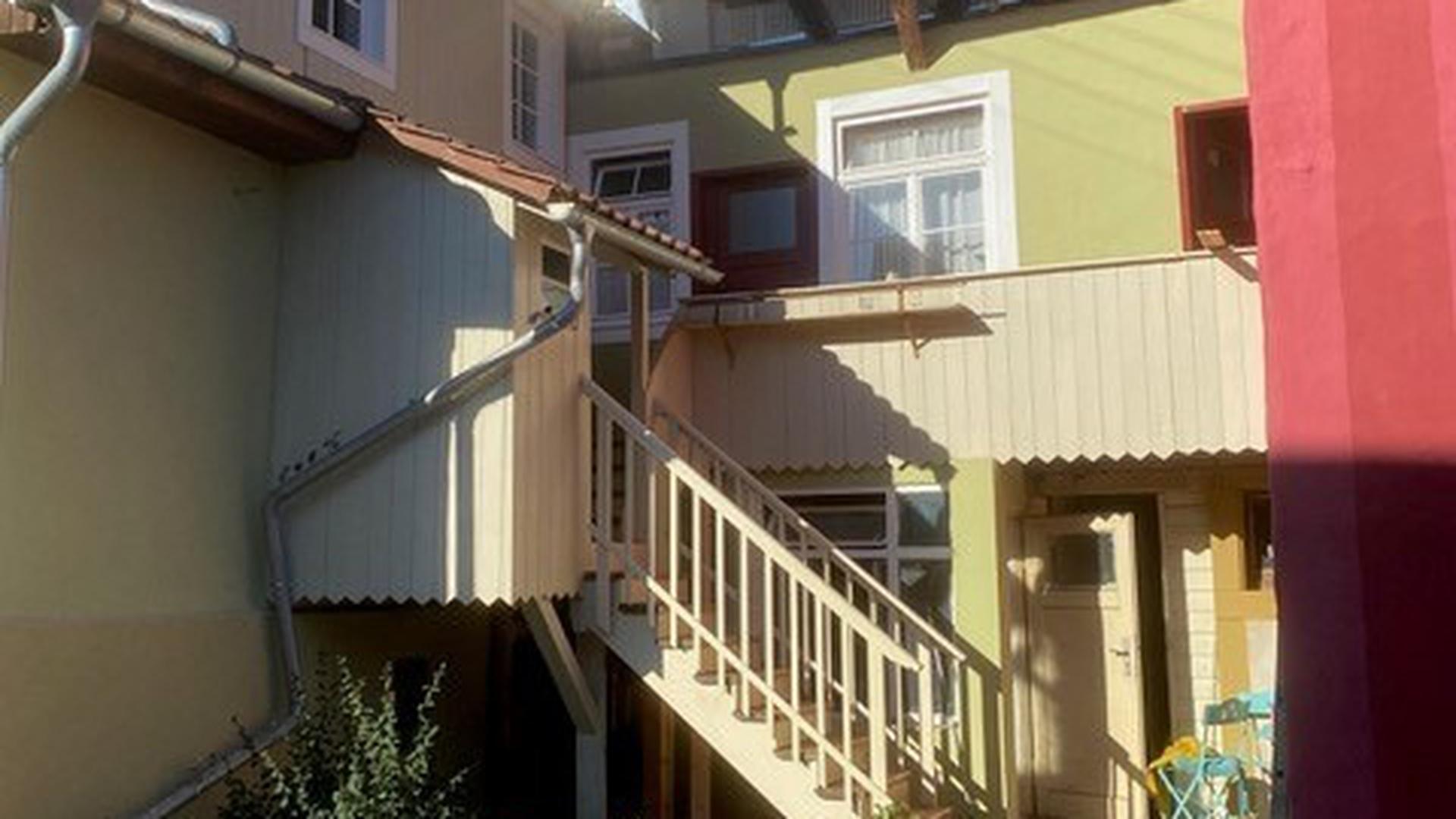 Hausbereich mit Außentreppe