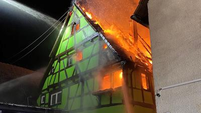 Brand eines Fachwerkhauses in Bretten-Ruit.