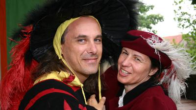 Frisch verliebt: Gunter und Monika Herzberger genießen ihr gemeinsames Peter und Paul am Festsamstag 2005.