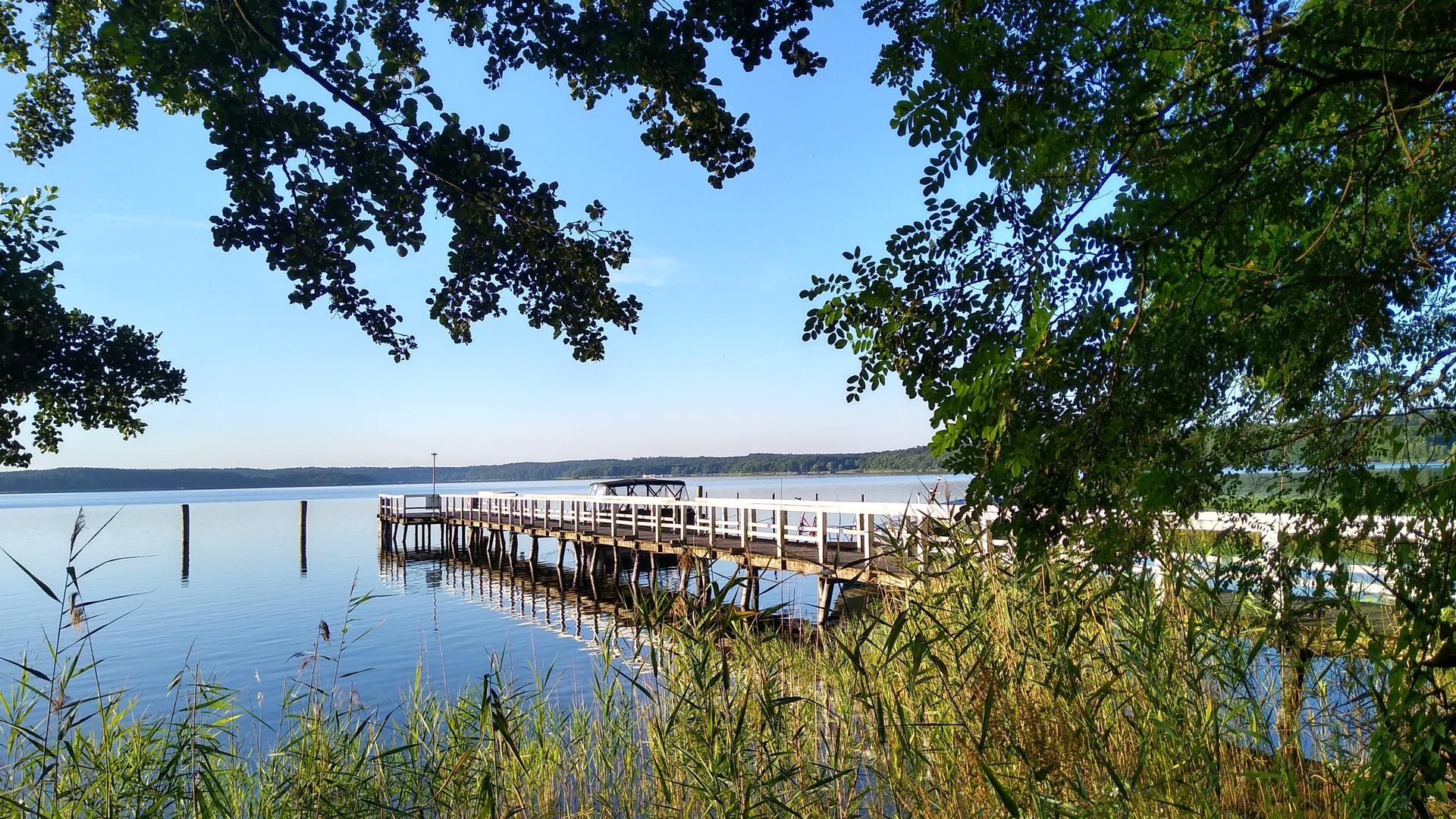 Plauer See in Mecklenburg-Vorpommern von Irene Ohnheiser aus Oberderdingen.
