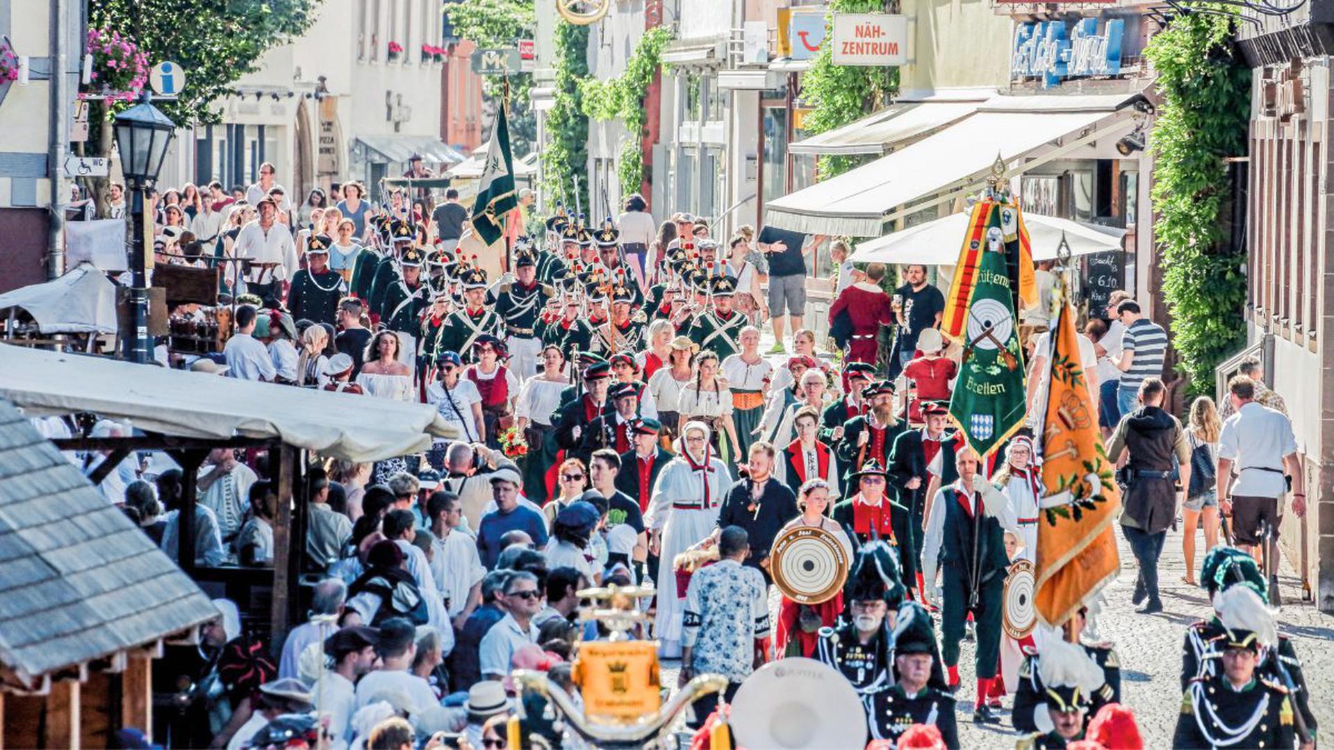 Das viertägige Peter-und-Paul-Fest lockt jährlich rund 120.000 Menschen aus Nah und Fern in die Melanchthonstadt.