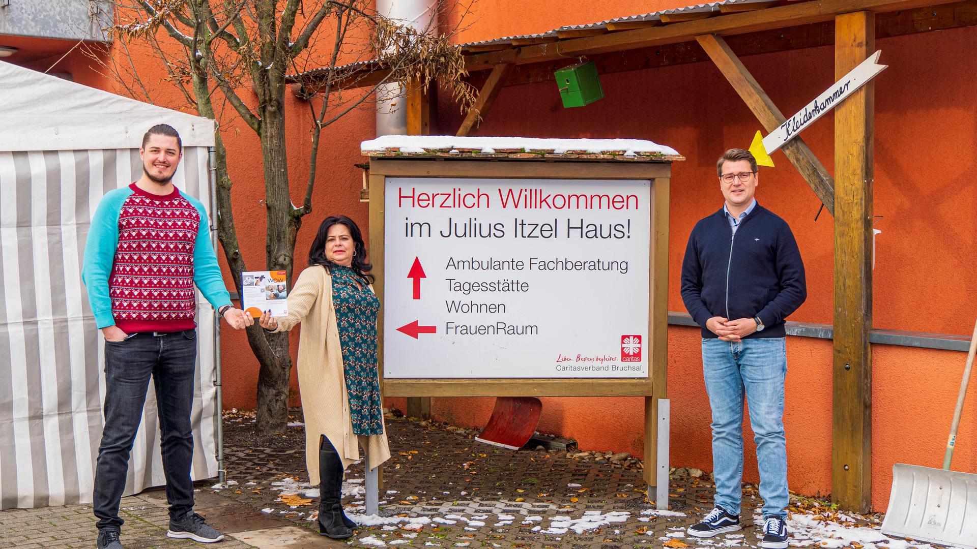 Erste Anlaufstelle für Obdachlose: Das Julius Itzel Haus in Bruchsal mit den Sozialarbeitern Thomas Pallmer, Daniela Schmitt und Sebastian Benz.