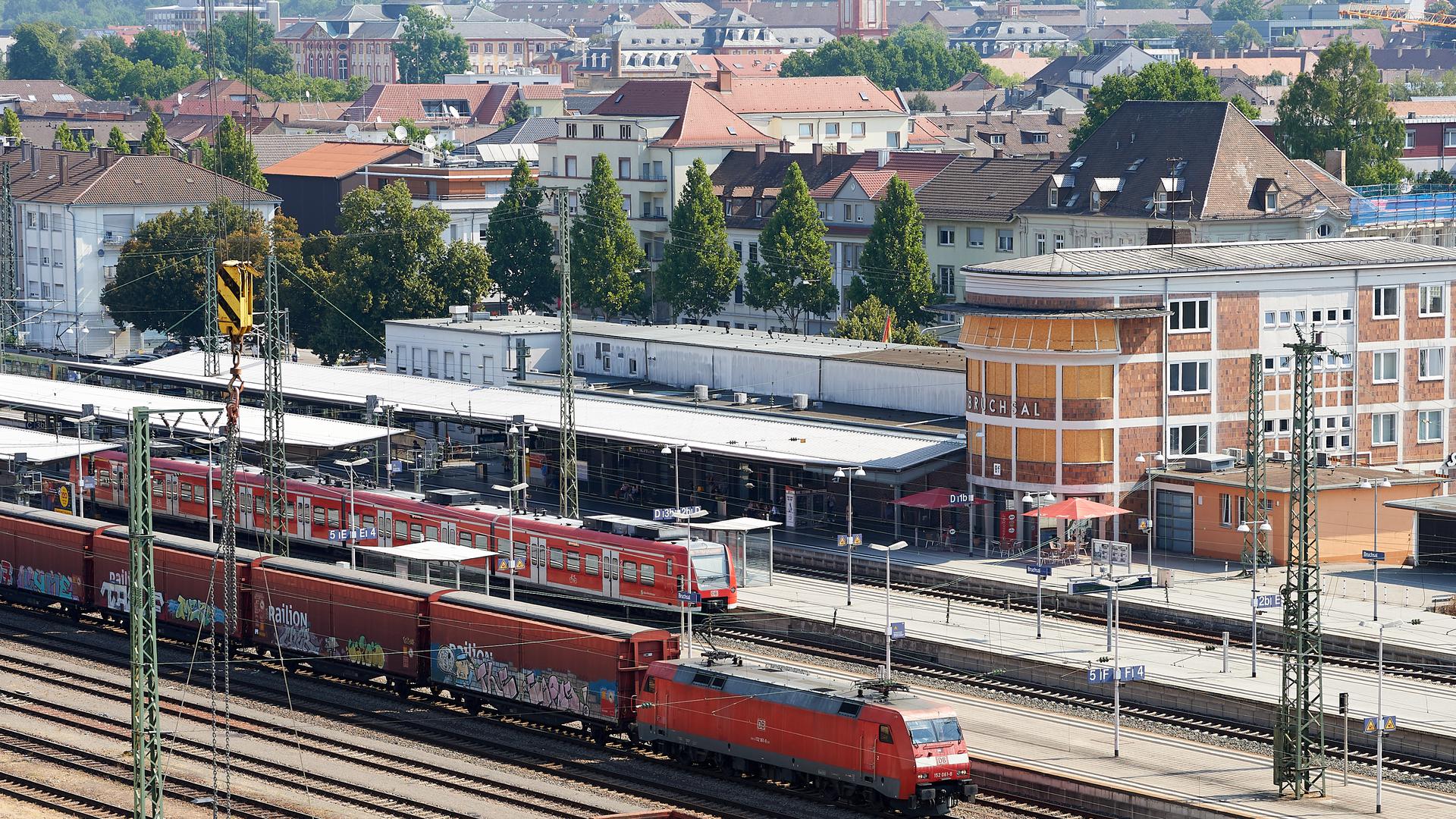 Blick auf den Bahnhof Bruchsal