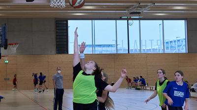 3 gegen 3-Turnier der TSG Bruchsal für U-16-Mädchen in der Sporthalle in der Bahnstadt Bruchsal