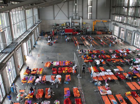 Bruchsal Landesfeuerwehrschule Notunterkunft für Flüchtlinge