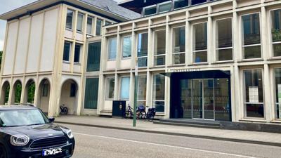 Vor dem Amtsgericht Karlsruhe muss sich der Betreiber einer Corona-Teststation in Bruchsal verantworten. Jetzt wird der Prozess verschoben. 