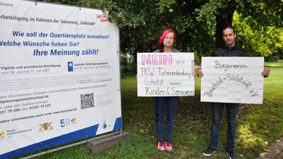 Plakataktion Bürgerverein Südstadt, Julia Dörr und Thorsten Münch