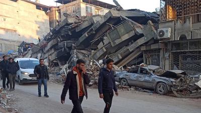 Bilder des Grauens: So beschreibt es Ali Süzgün. Er war als freiwilliger Helfer in den türkischen Erdbebengebieten. Die meisten Häuser in den besonders betroffenen Städten sind unbewohnbar. 