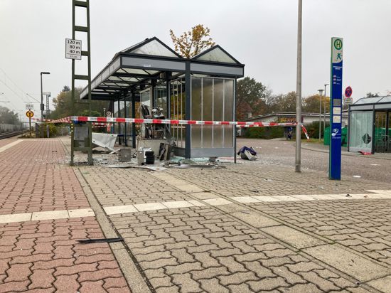 Gesprengter Fahrkartenautomat Bruchsal-Untergrombach