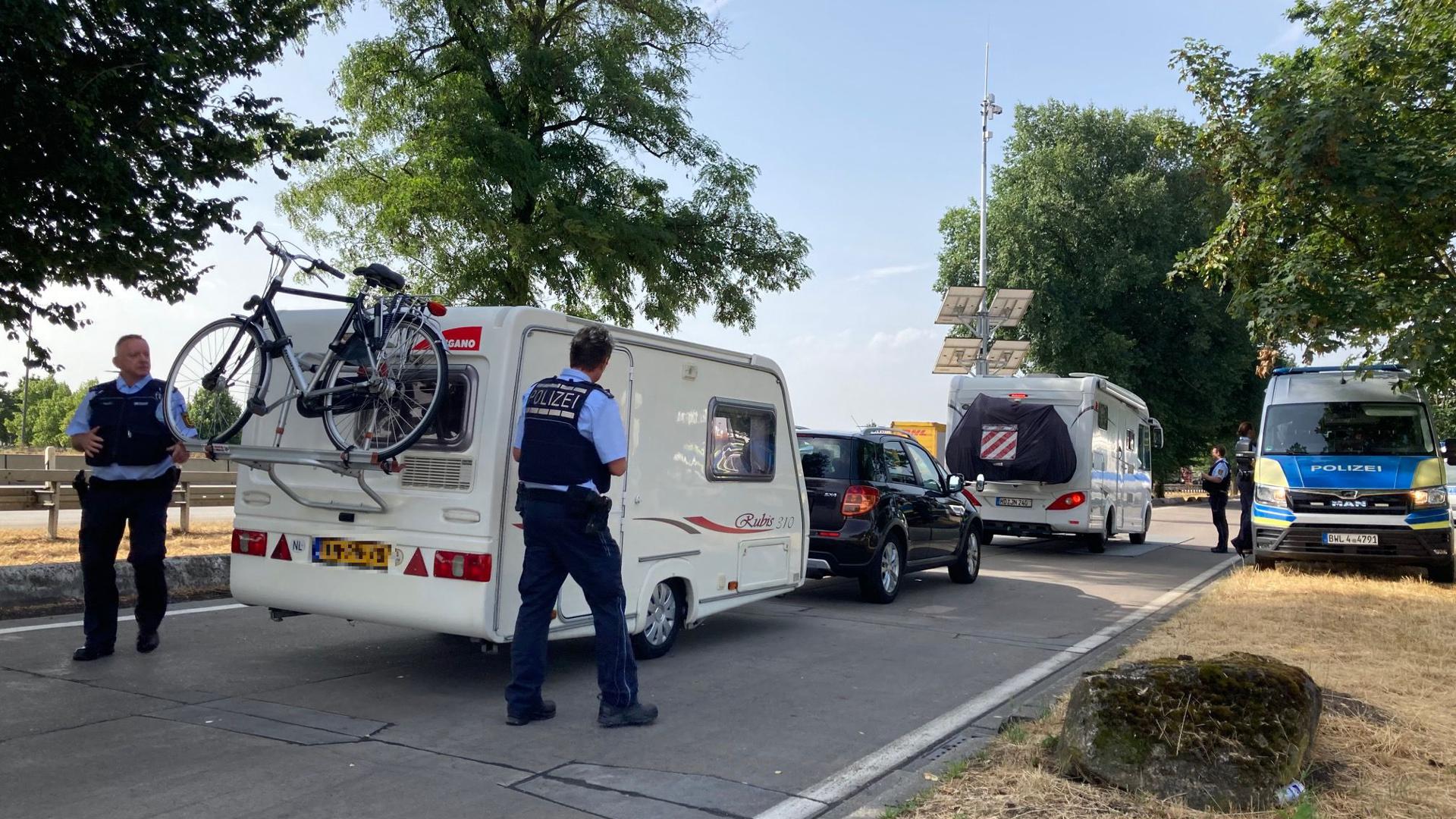 Schwepunktkontrolle Polizei A5 Bruchsal Wohnmobile