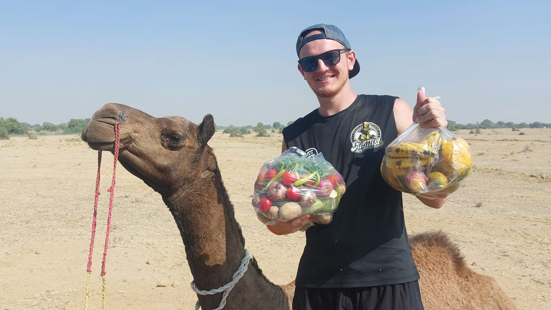 In Indien ist Marius Neumann auch auf einer Safari durch die Wüste unterwegs