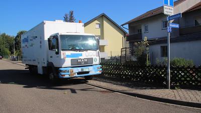 Seit über zwei Jahren steht in Mingolsheim ein nicht mehr zugelassener LKW im Weg.