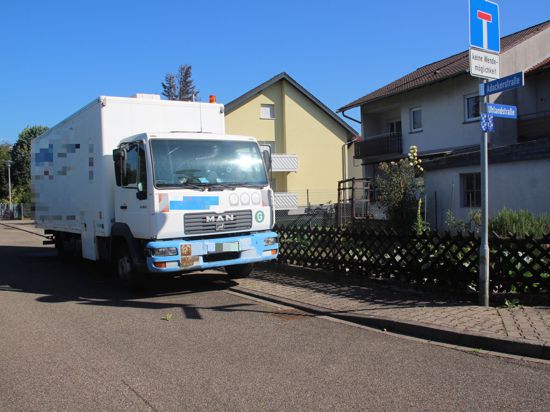 Seit über zwei Jahren steht in Mingolsheim ein nicht mehr zugelassener LKW im Weg.