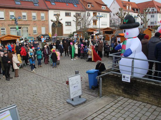 Was im vergangenen Jahr gut ankam, soll nun dauerhaft so bleiben: Der Langenbrücker Weihnachtsmarkt auf dem Niederbronn-les-Bains-Platz