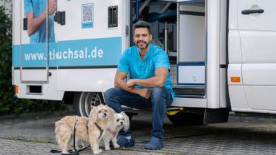 Francisco Landines betreibt in Karlsdorf-Neuthard eine mobile Tierarztpraxis 