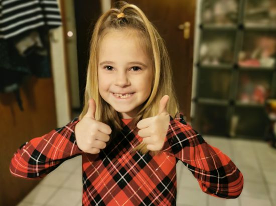 Die siebenjährige Chloe aus Östringen freut sich über viele Spenden an das Kinderhospiz Sterntaler