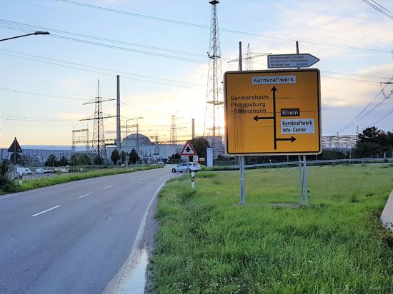 Das Areal des Kernkraftwerks auf der Rheinschanzinsel