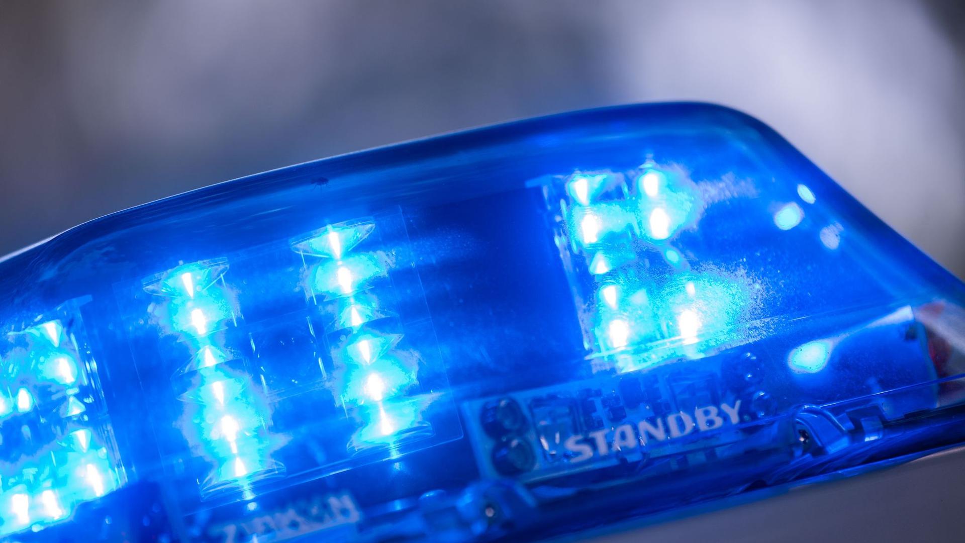 Die Polizei in Baden-Baden sucht nach einem Vorfall am Freitagabend nach zwei Zeuginnen (Symbolbild)