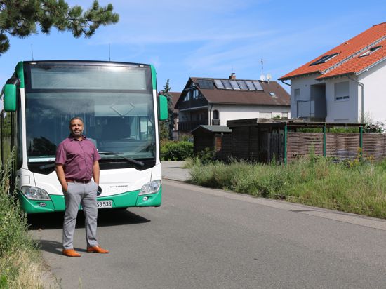 Wenig Verständnis hat der Wiesentaler Jörg Marshall, wenn Linienbusse oft tagelang im Wohngebiet abgestellt werden.