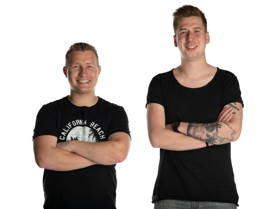 Das Duo DJ Robin & Schürze (links) soll an einer entschärften Version ihres Partyhits „Layla“ arbeiten – im „ZDF-Fernsehgarten“ wird aber wohl das umstrittene Original zu hören sein.