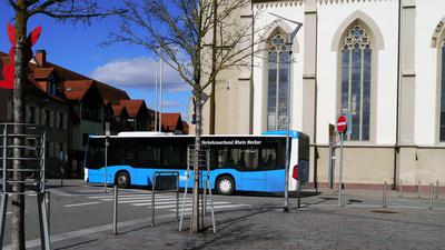 Walldorf Stadtzentrum: Drehscheibe des öffentlichen Personennahverkehrs in Walldorf. Die Busse der VRN können im Stadtgebiet kostenlos genutzt werden.
