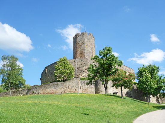 Außenansicht Burg Steinsberg bei Sinsheim