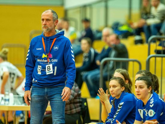Trainer aus Leidenschaft: Während Arnold Manz seine Tätigkeit im Südbadischen Handball-Verband beendet hat, führt er bei der SG Steinbach/Kappelwindeck weiterhin Regie.
