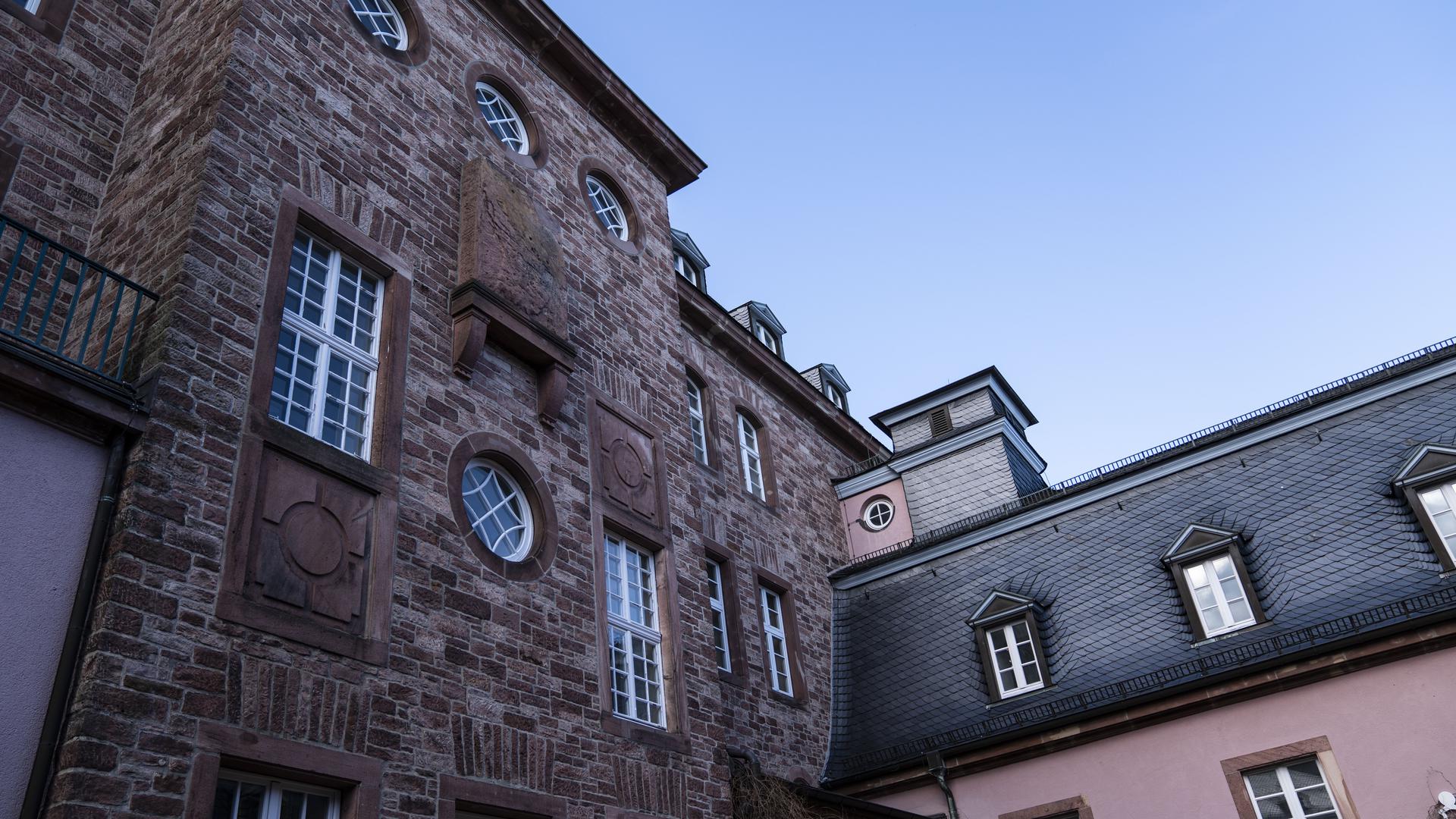 Von allen leerstehenden Hotels und Kliniken entlang der Schwarzwaldhochstraße ist die Bühlerhöhe noch in der besten Verfassung.