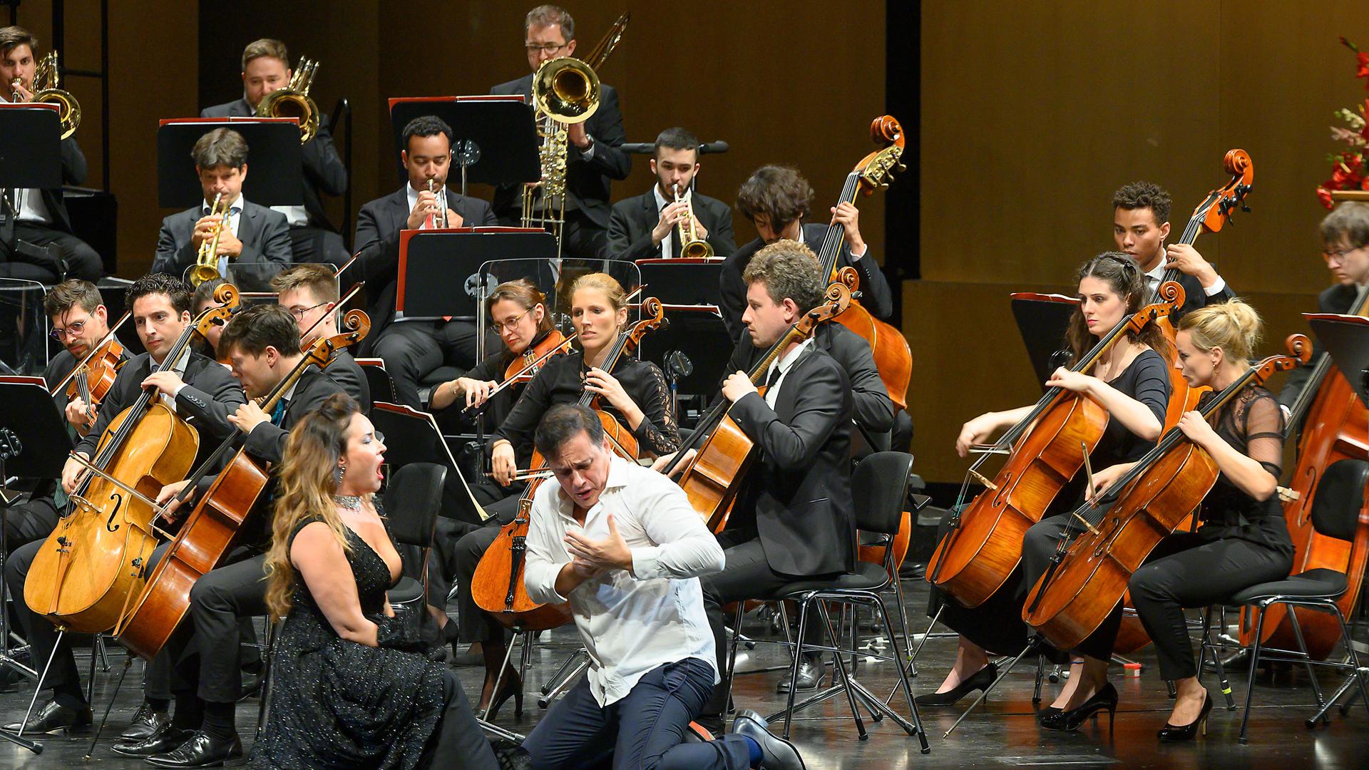 Sonya Yoncheva und Erwin Schrott singen im Festspielhaus Baden-Baden mit dem Gstaad Festival Orchestra.