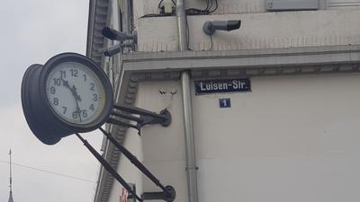 Im Visier: Drei Kameras am Leopoldsplatz sollen Falschfahrer aufspüren.  