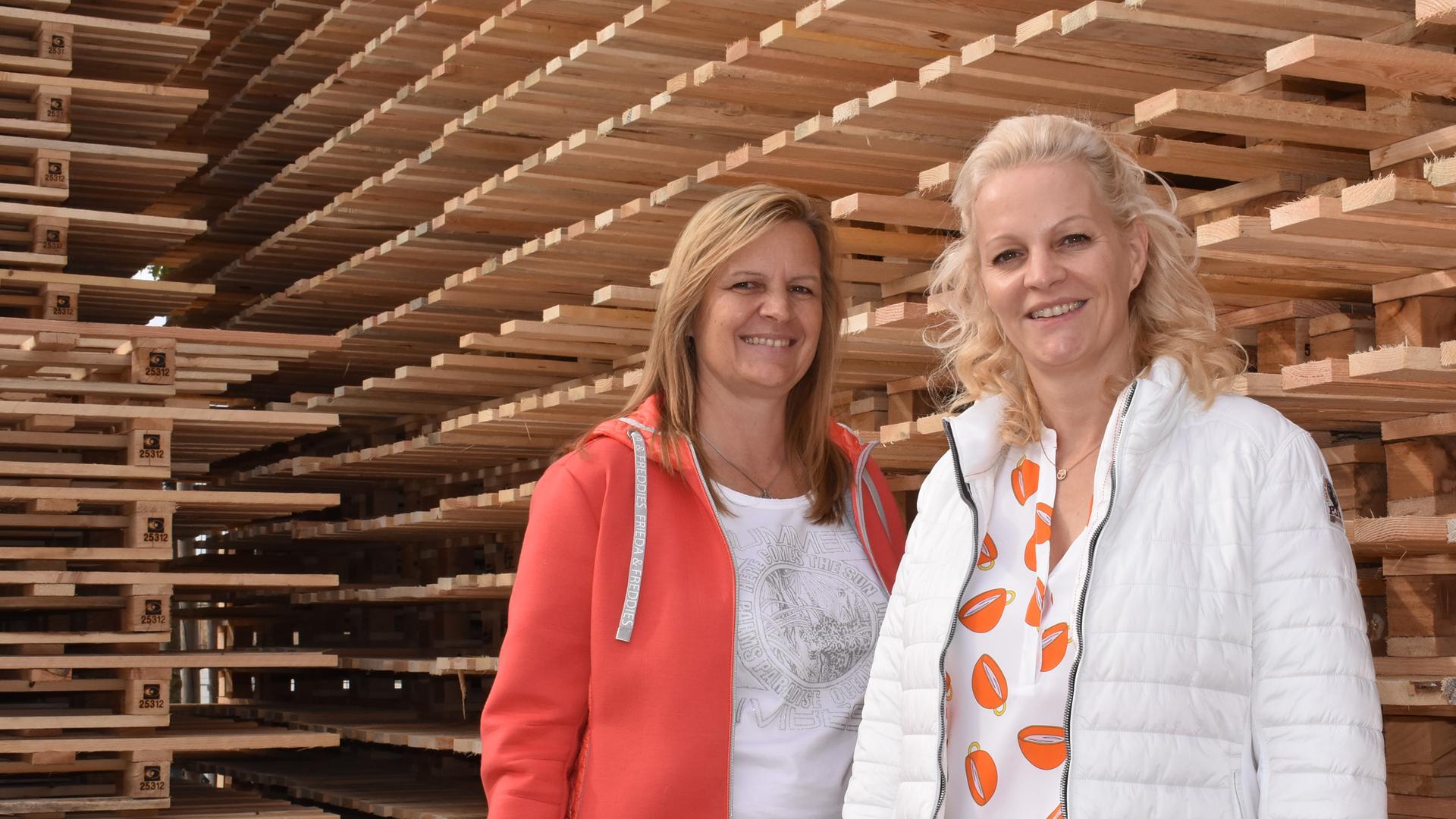Katja Link (links) und Ellen Fuhr leiten das traditionsreiche Unternehmen aus Neuweier.