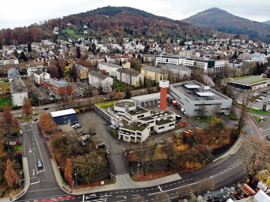 In die Jahre gekommen: Die alte Feuerwache in Baden-Baden soll einem Neubau weichen. Das ist eine der Investitionen, für die Baden-Baden den unerwarteten Geldregen gut gebrauchen kann. 