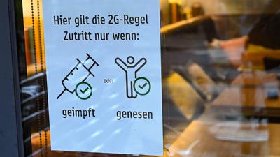 Gastronomen in Baden-Baden und Bühl waren bereits auf die Alarmstufe und damit geltende 2G-Regel vorbereitet – Ängste vor einem Lockdown bleiben aber.