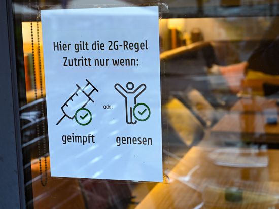 Gastronomen in Baden-Baden und Bühl waren bereits auf die Alarmstufe und damit geltende 2G-Regel vorbereitet – Ängste vor einem Lockdown bleiben aber.