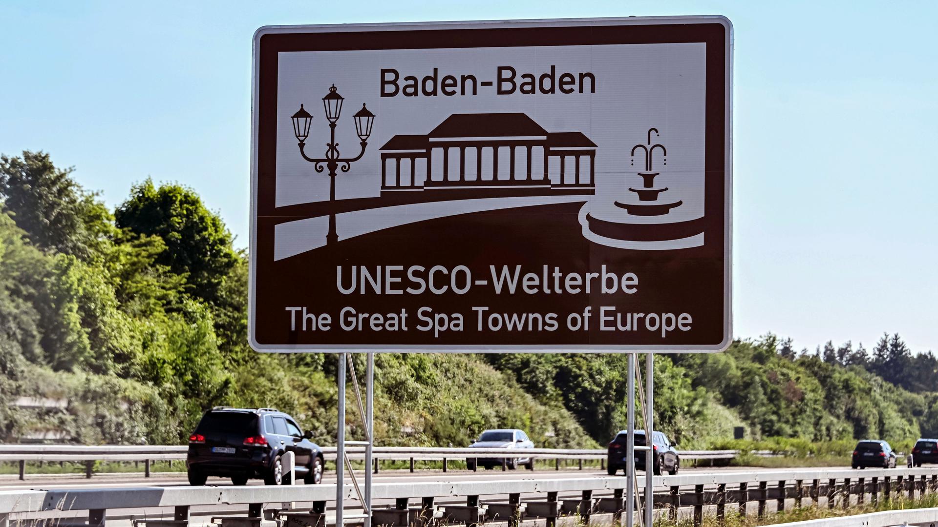 An der A5 bei Baden-Baden ist eine Infotafel angebracht, auf der steht „Baden-Baden UNESCO-Welterbe The Great Spa Towns of Europe“. Im Zusammenhang mit dem geplanten Zentralklinikum Mittelbaden wird in Baden-Baden über die Relevanz des Geburtsortes diskutiert.