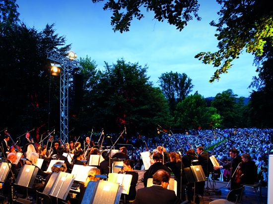 Philharmonische Parknacht mit der Philharmonie Baden-Baden in der Lichtentaler Allee. 