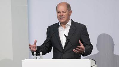 Bundeskanzler Olaf Scholz (SPD) spricht bei den 150. Baden-Badener Unternehmergesprächen.